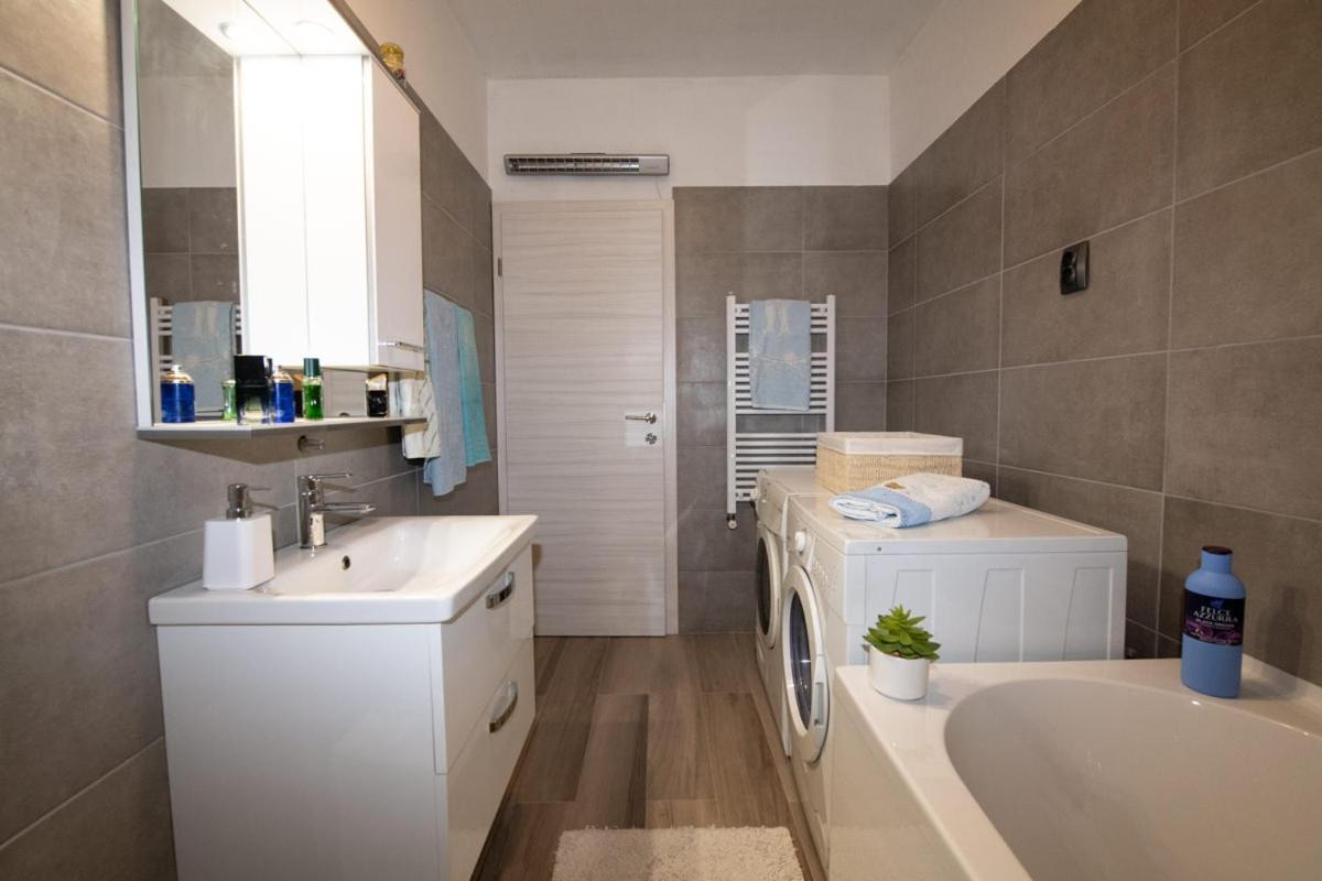 Apartman Elvis Lovran Zewnętrze zdjęcie