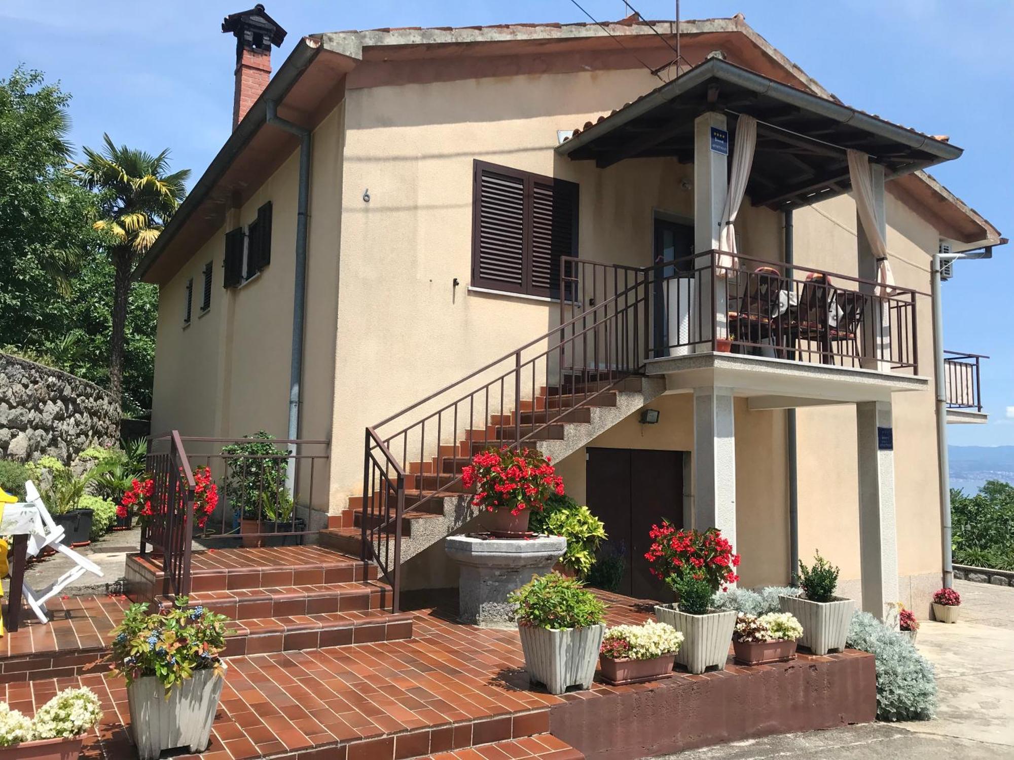Apartman Elvis Lovran Zewnętrze zdjęcie
